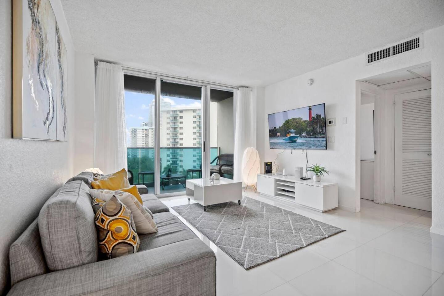 Great Apartment With Beach Access 할리우드 외부 사진